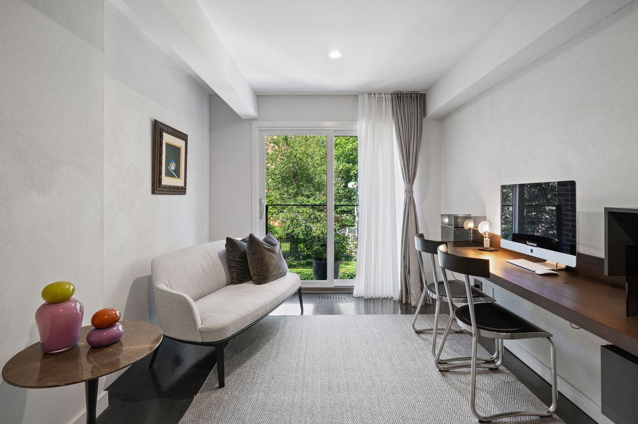 2321 N. Geneva Terrace, Unit C