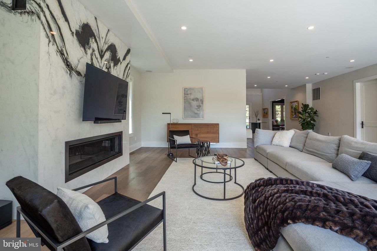 3060 Ellicott St NW