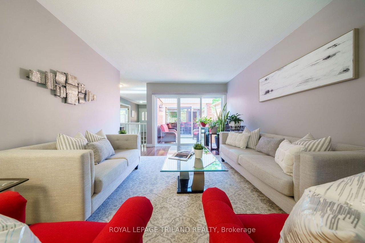60 Rosecliffe Cres 12