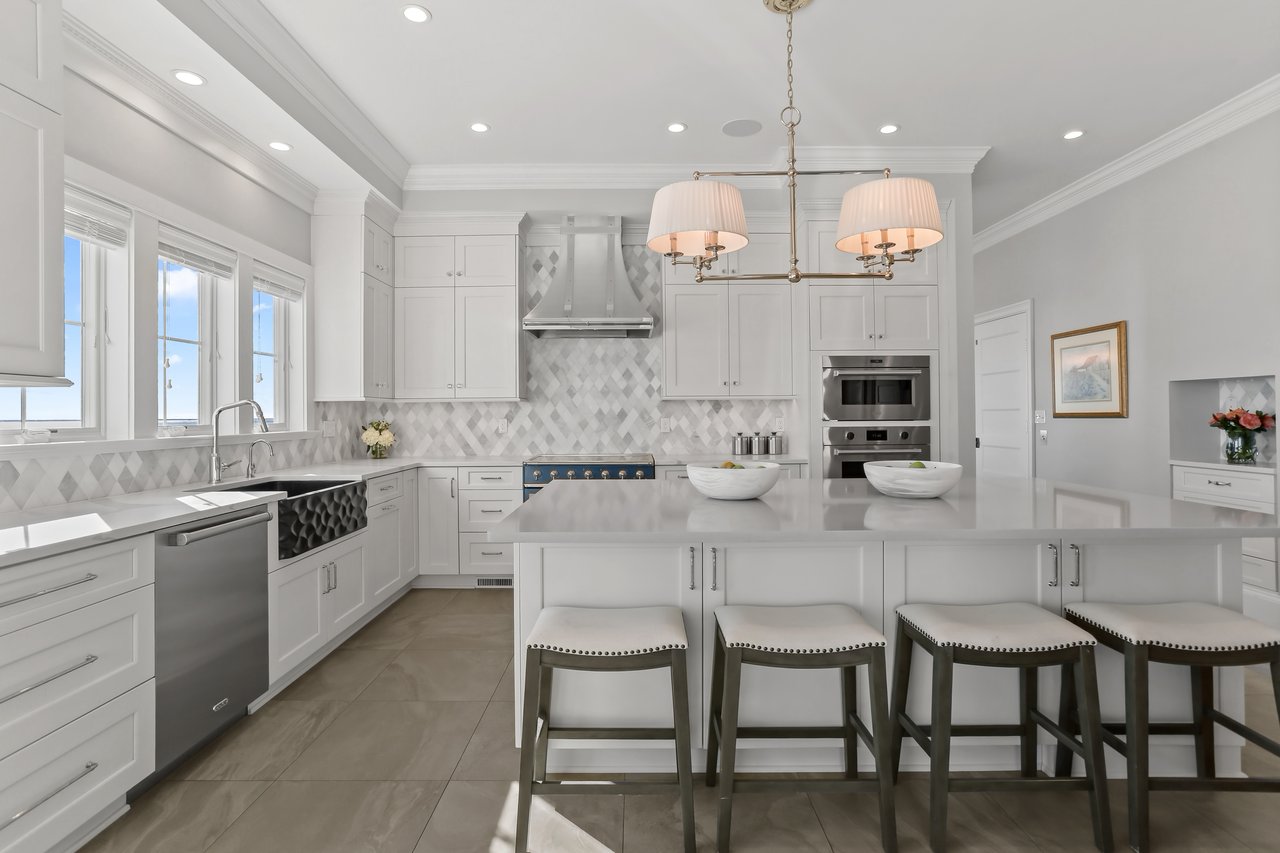 WATERFRONT LUXURY * PRIVATELY SOLD * RECORD SETTING PRICE