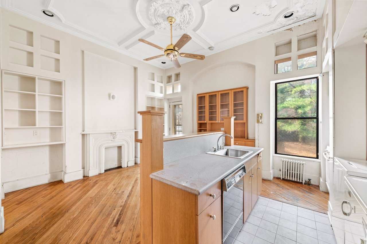 62 Saint Johns Place