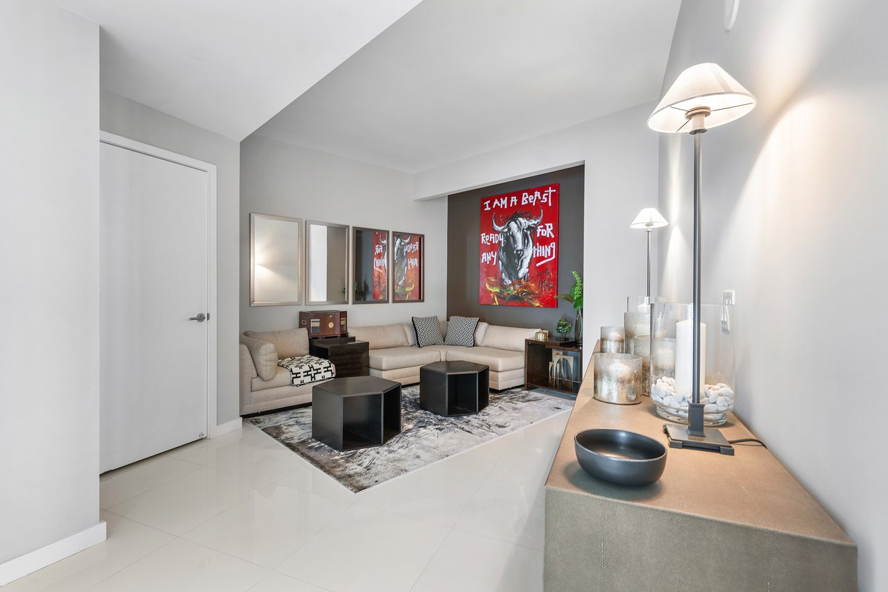 851 NE 1st Ave #4901