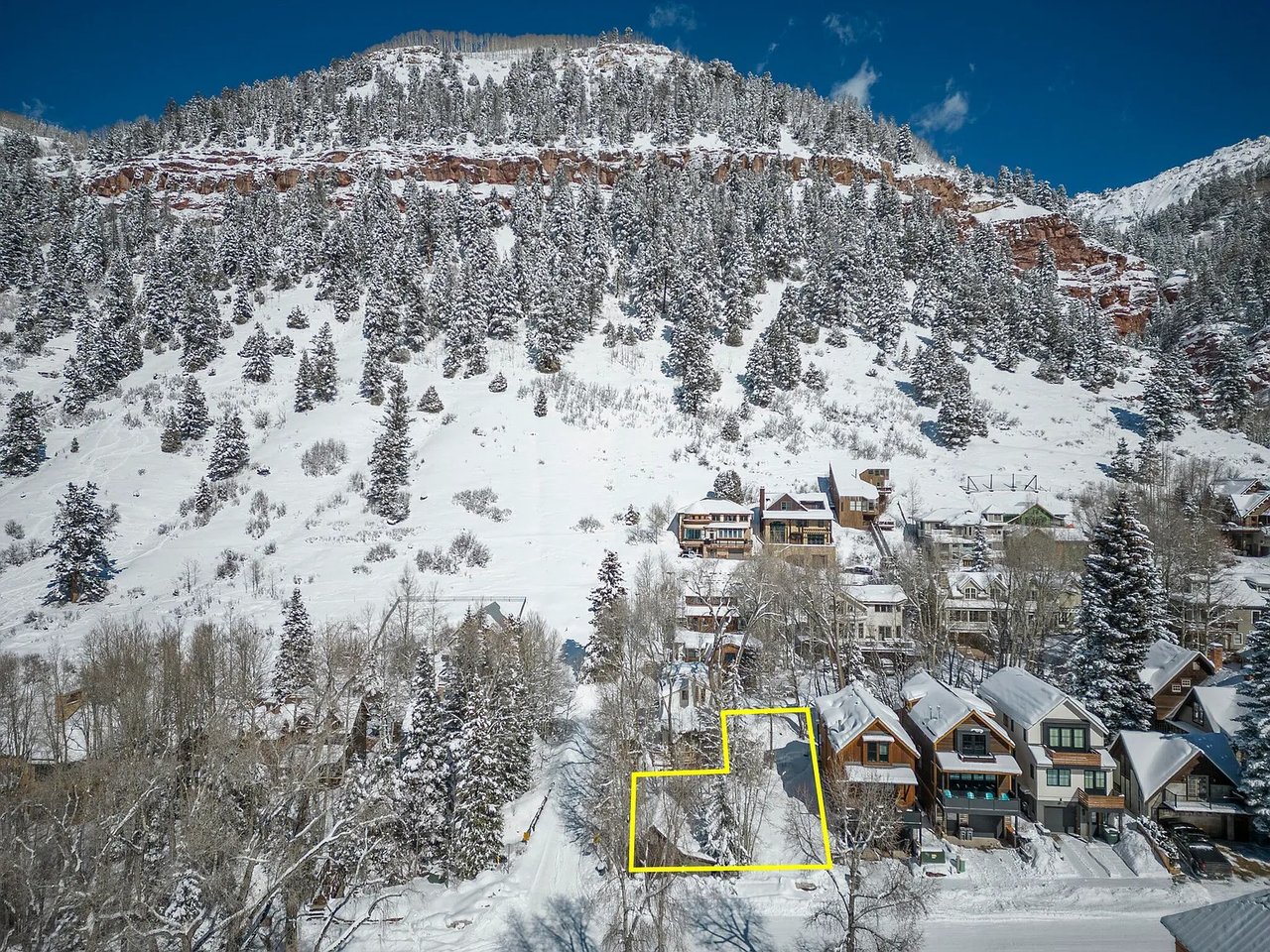 475/477 W Galena Ave #19/20