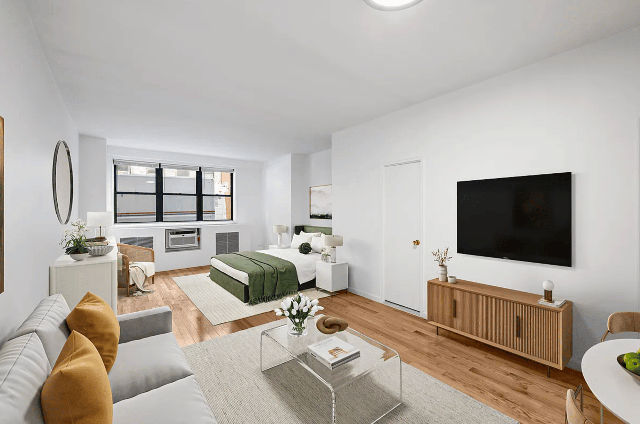330 Third Avenue #1J