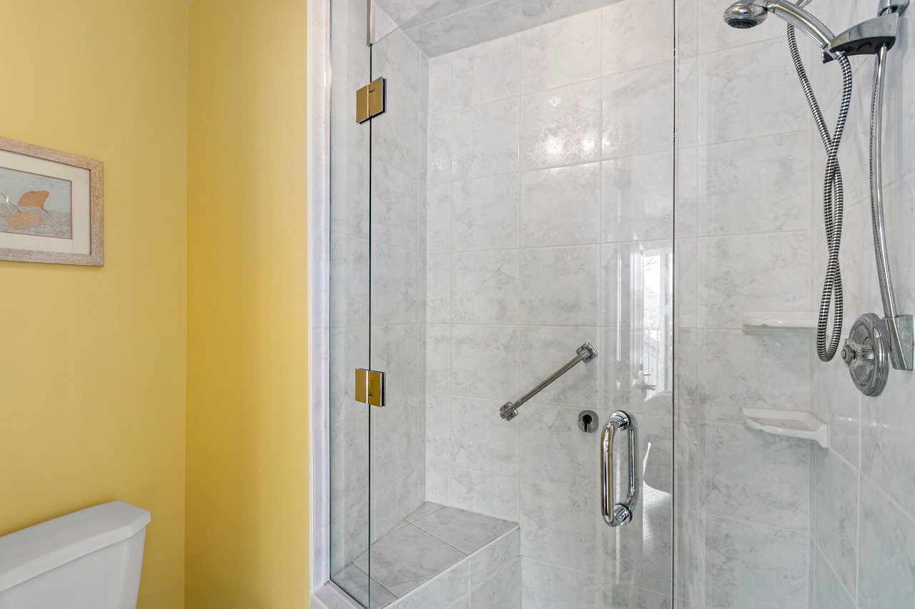 8 Beck Blvd #10, Penetanguishene