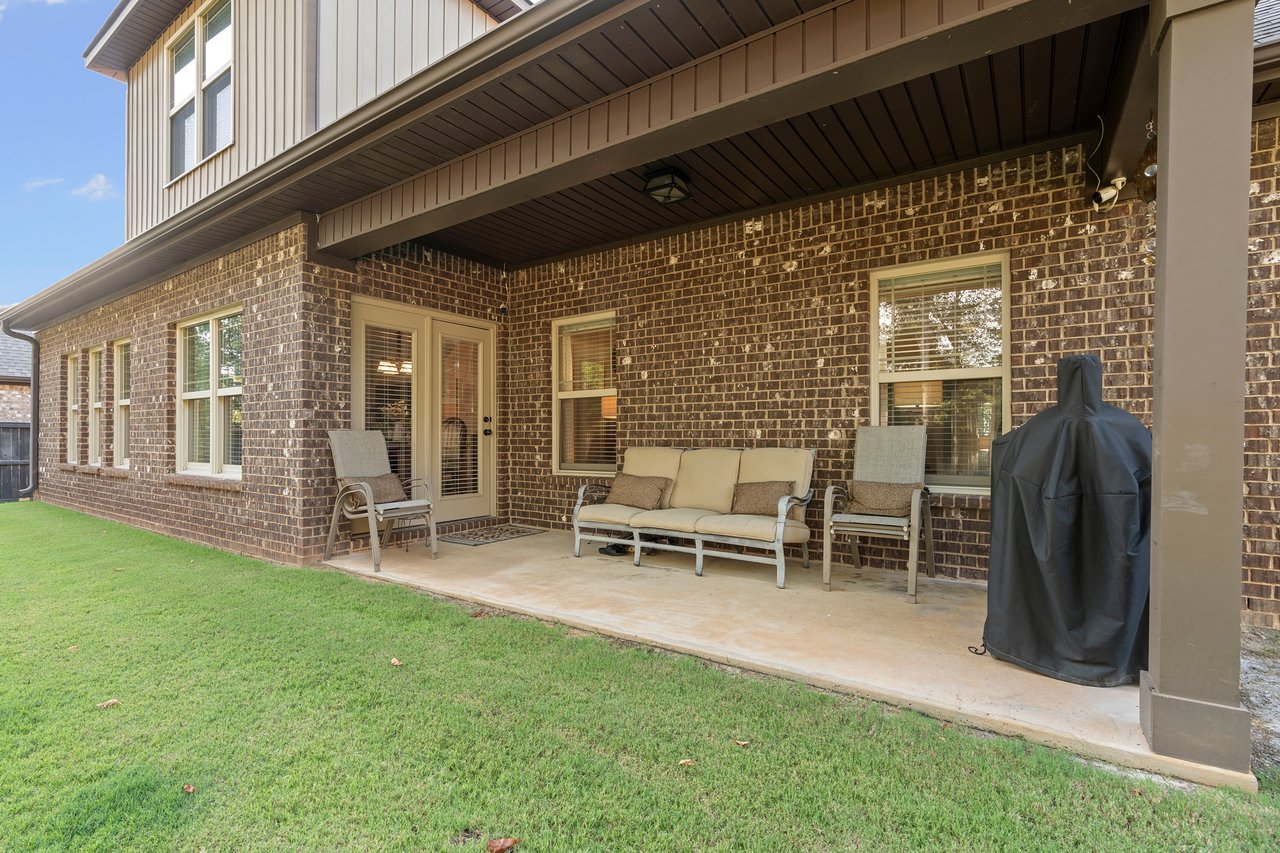 Luxury 4-Bedroom Home with Bonus Room & Gourmet Kitchen!