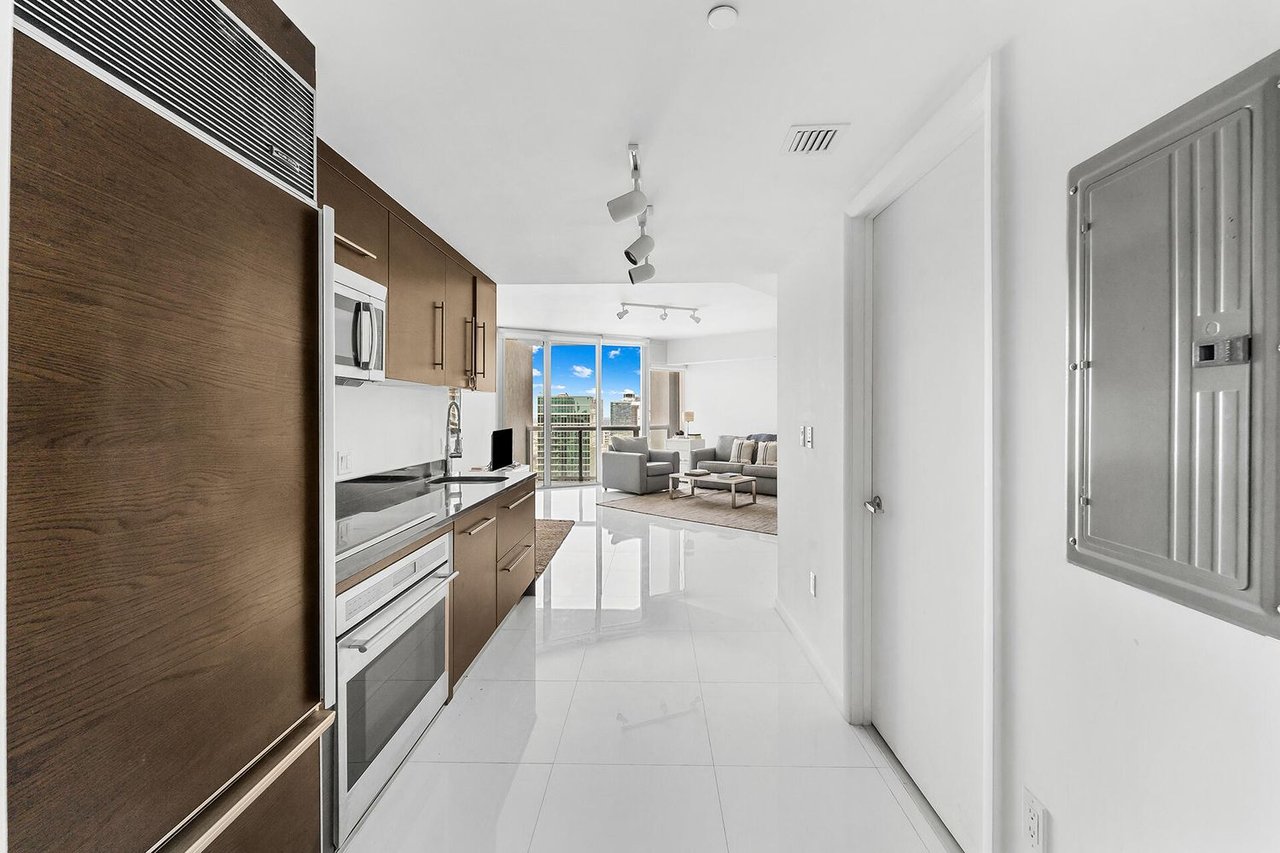 475 Brickell Ave, #4708