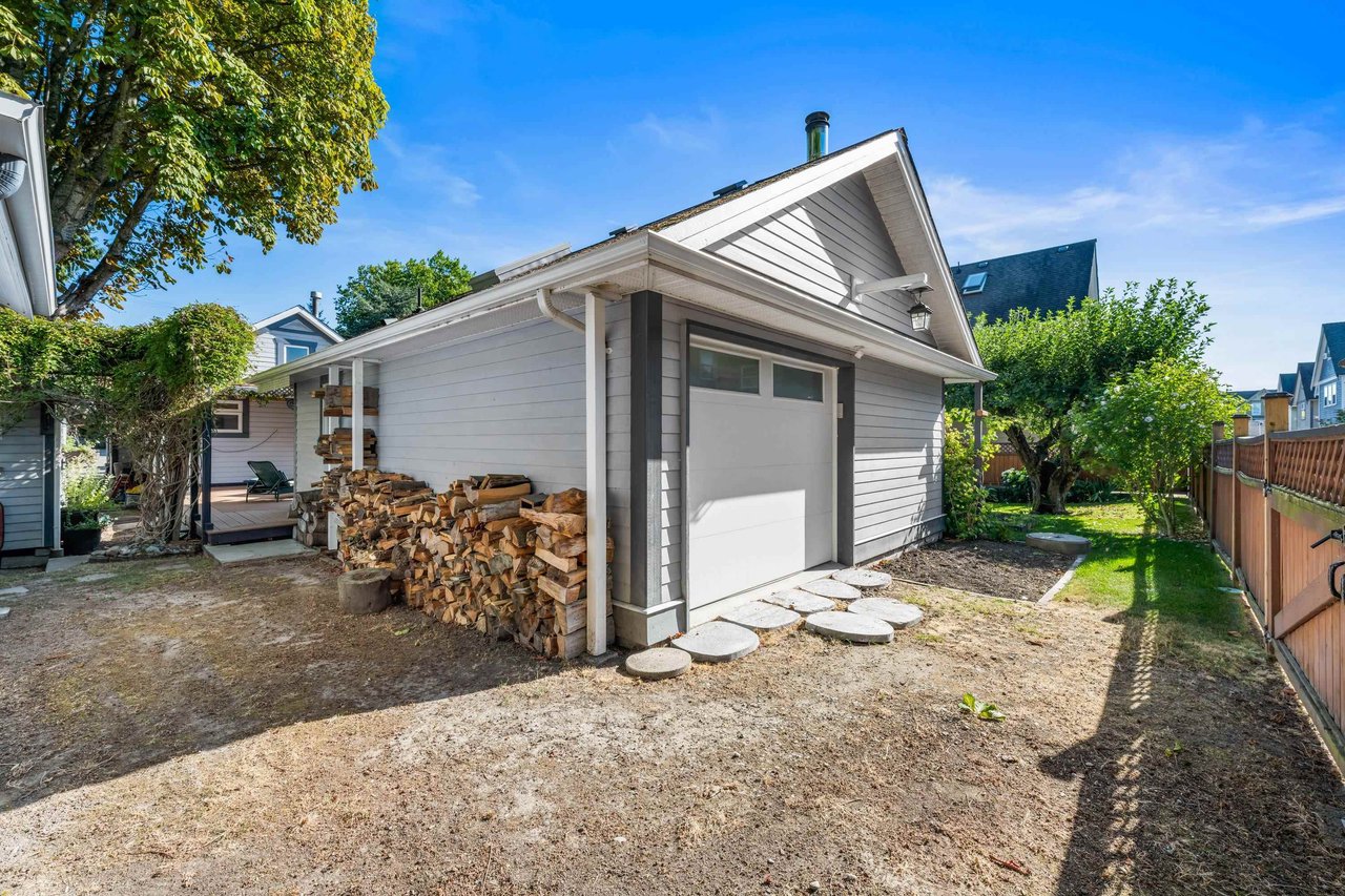 4806 48 Ave