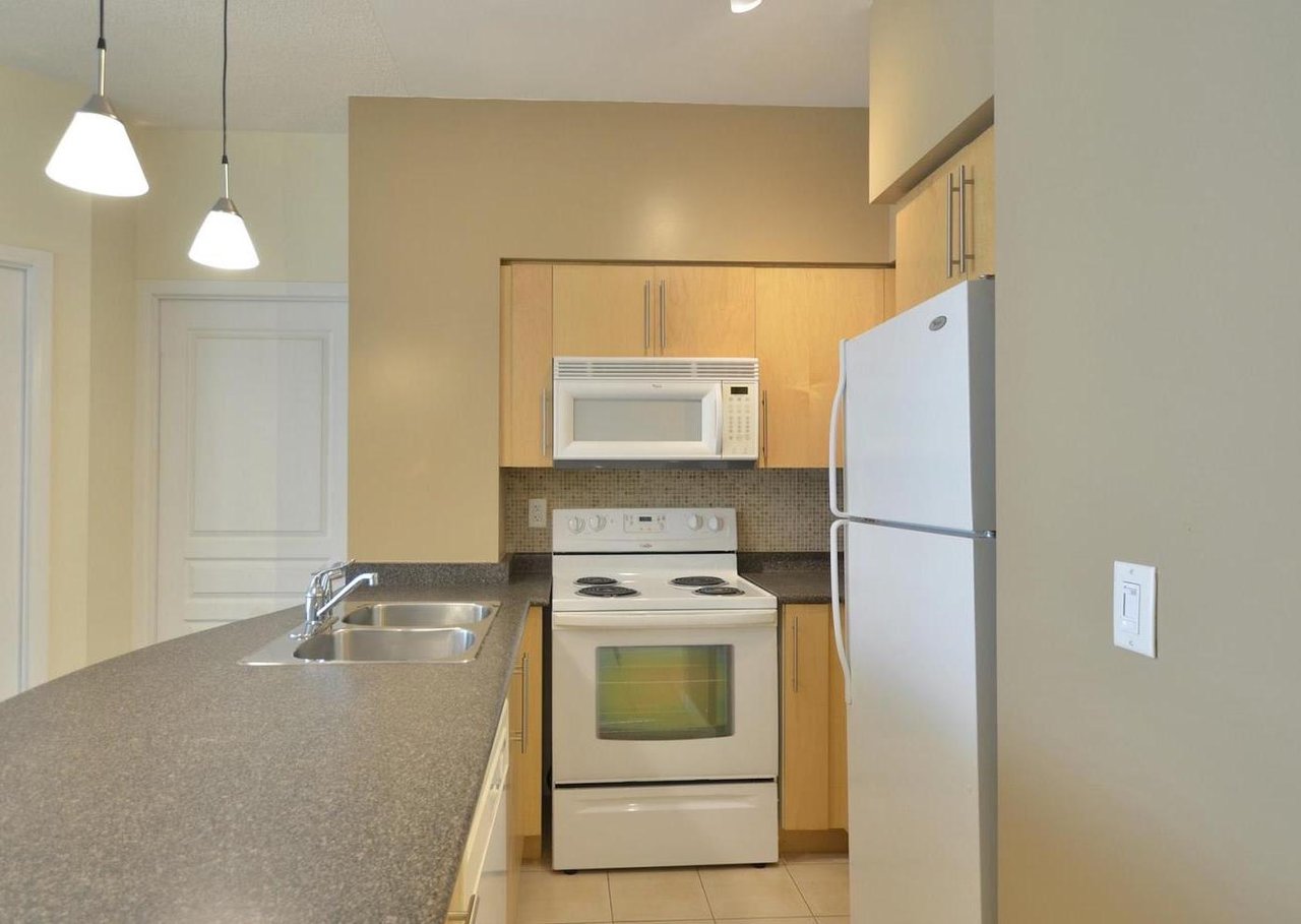 Suite 1608 -18 Yonge Street