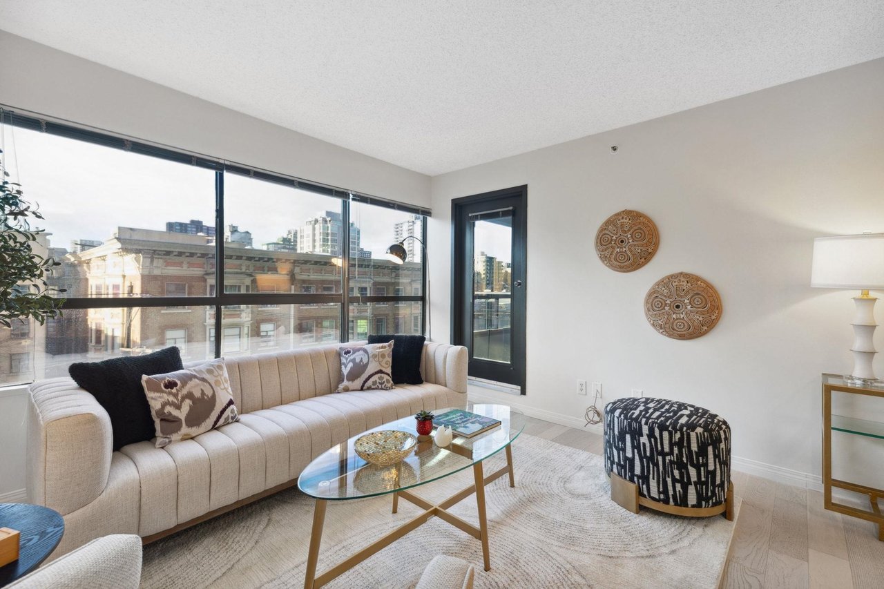 409-1060 Alberni St