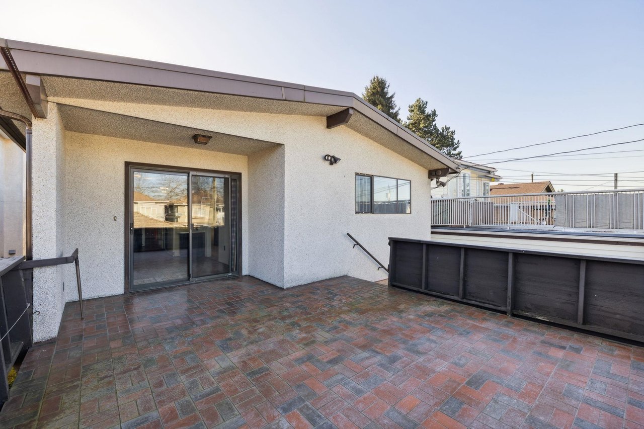 2235 E 51st Avenue, Vancouver