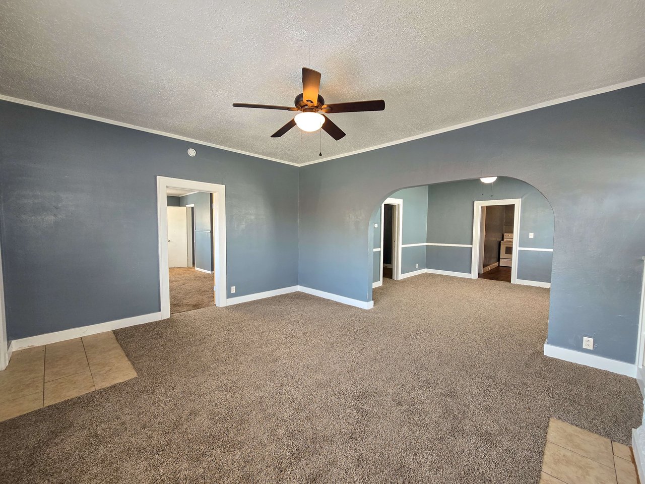 810 N Kickapoo