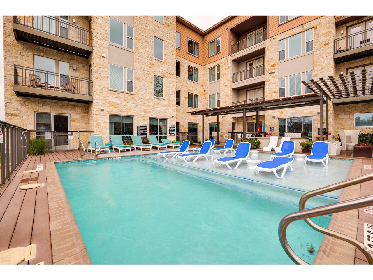 1900 Barton Springs RD Unit: 4035