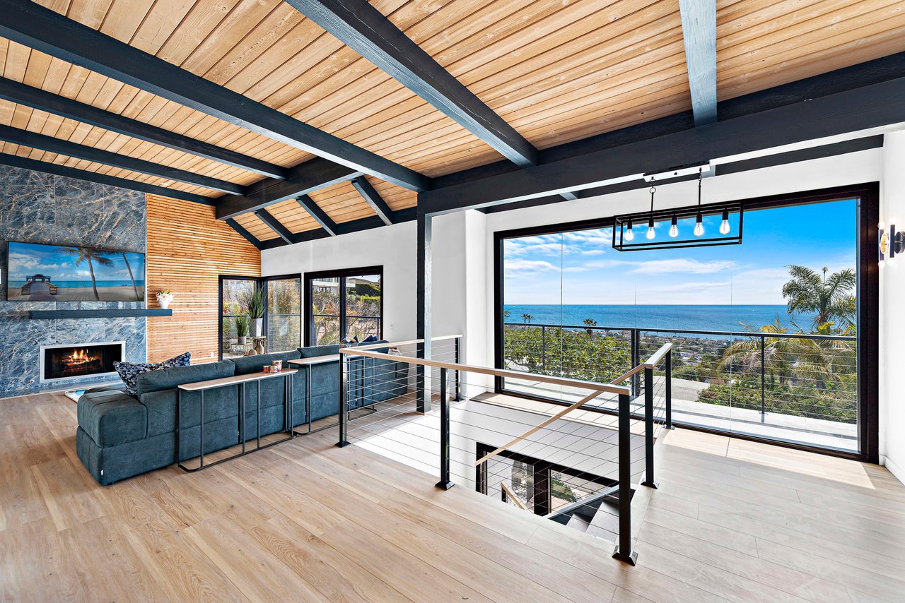 866 Coast View