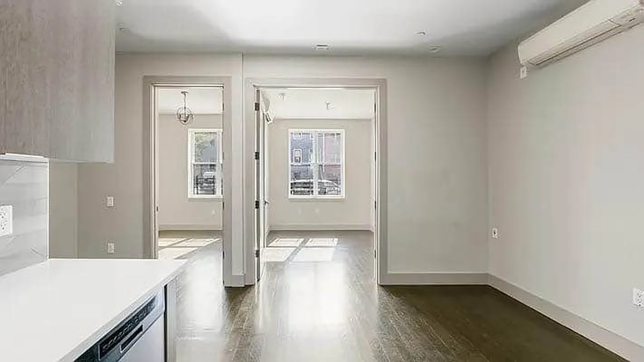 85 Stanhope Street 1A