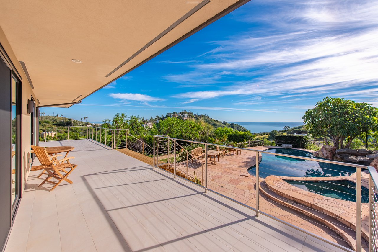 27008 Old Chimney Rd