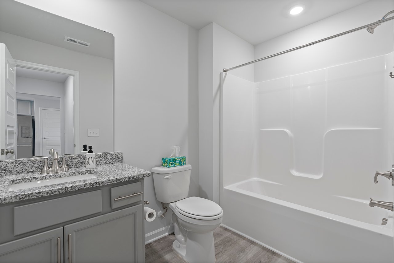 5 BEDROOMS! 3 BATHROOMS! ALMOST BRAND NEW!