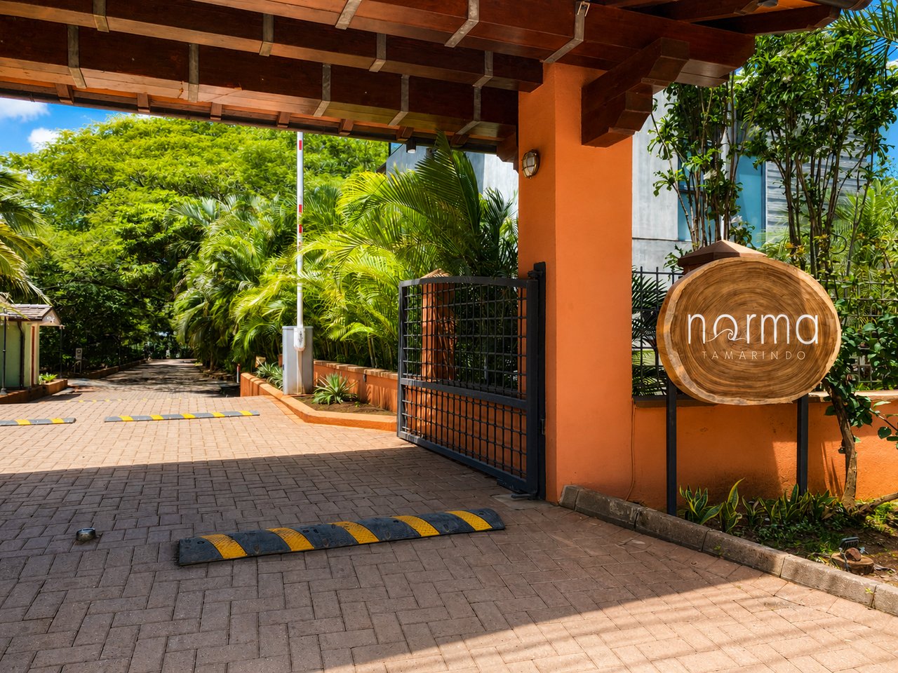 La Norma Lot 18 - Tamarindo