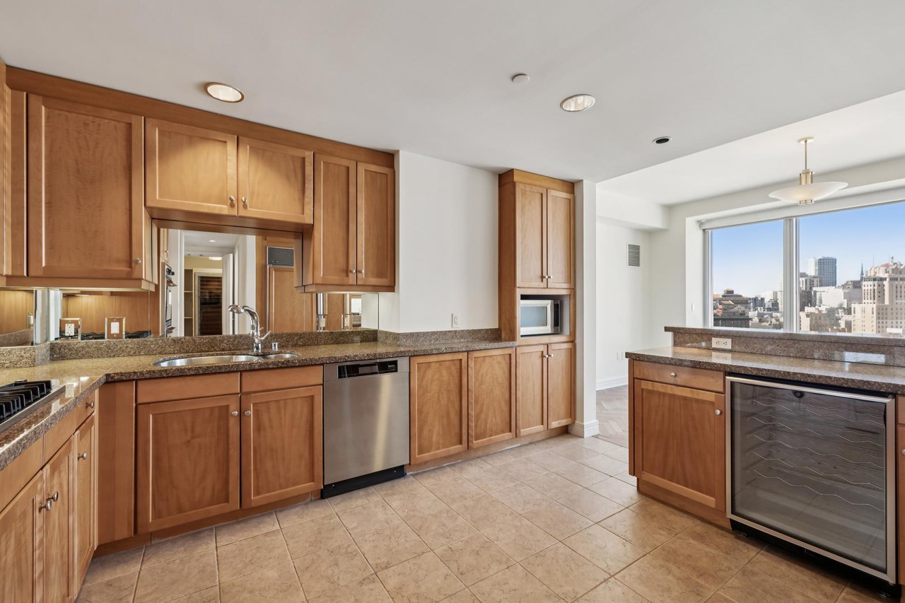 765 Market St, #27D