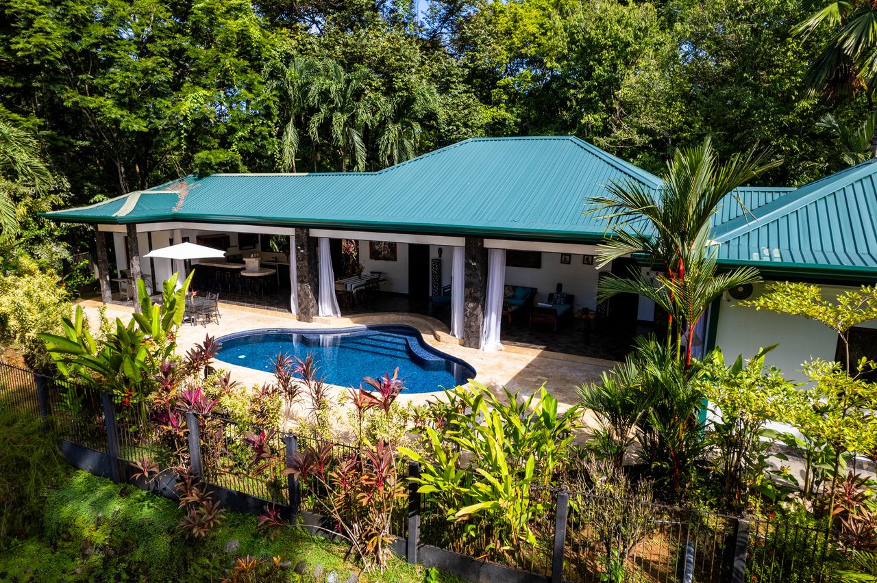 3 Bedroom Bali Style Home in Uvita