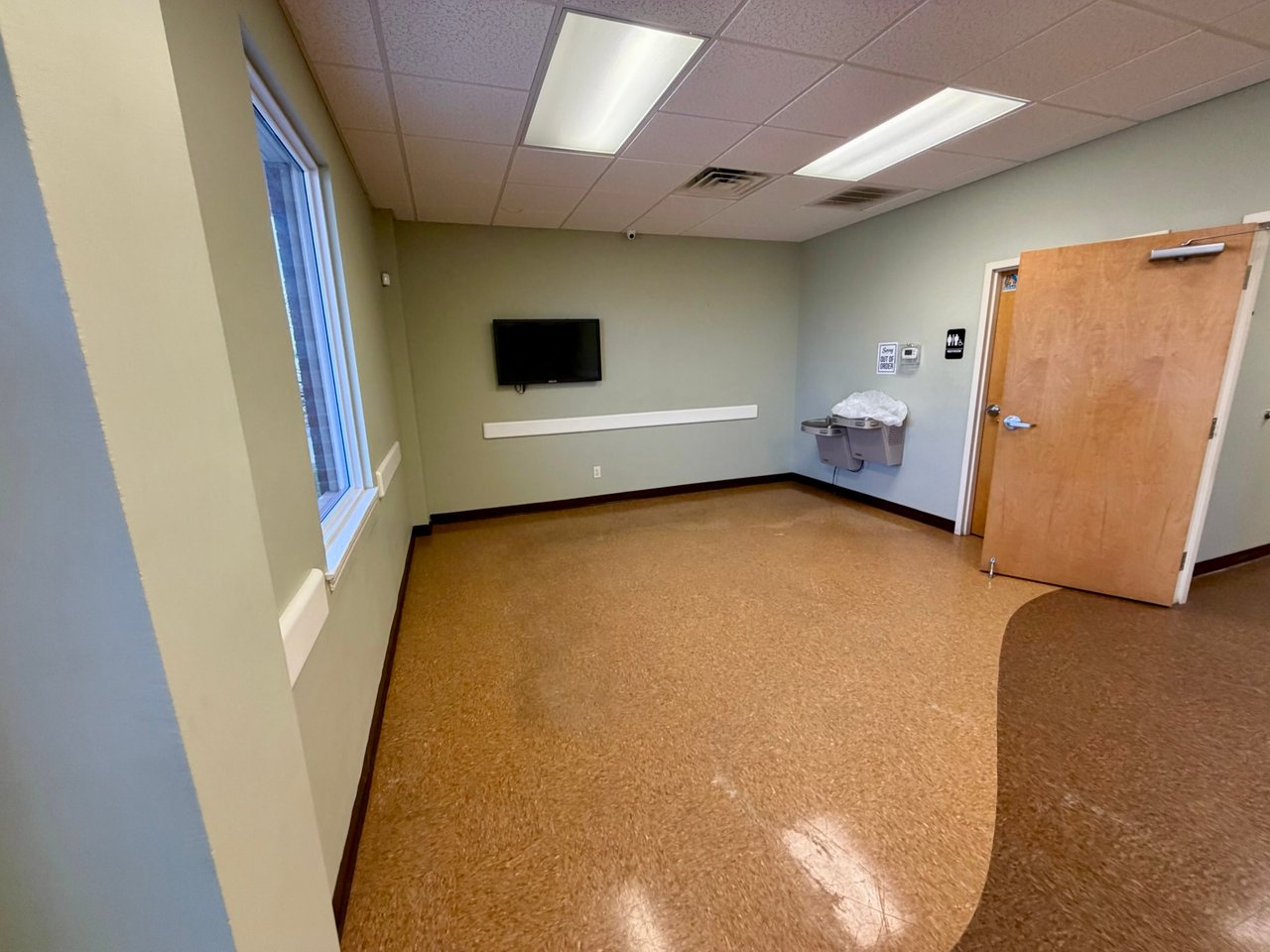 514 Mary Esther Cut Off NW