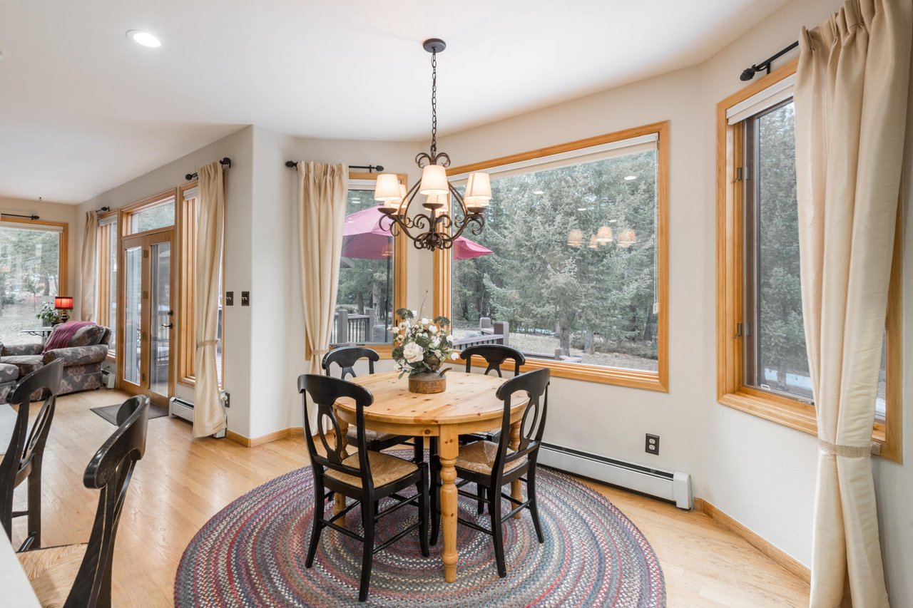 1439 Belford