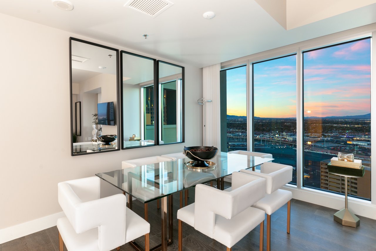 2700 Las Vegas Boulevard 2303