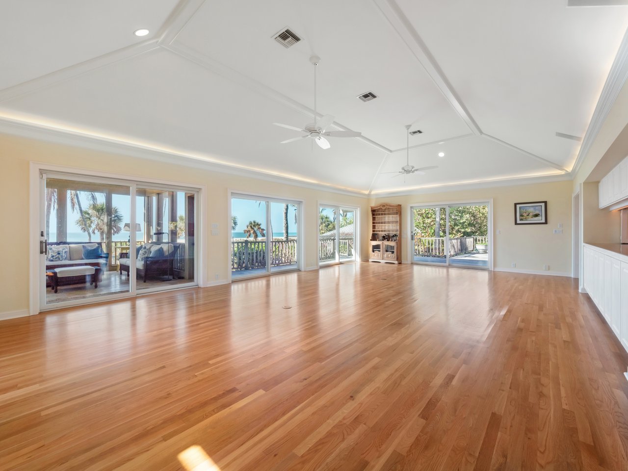 16530 Captiva DR