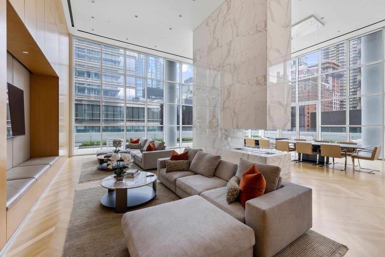 200 East 59th Street #17C