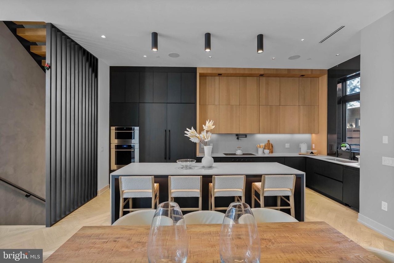 110 S Bonsall St, Philadelphia, PA 19103