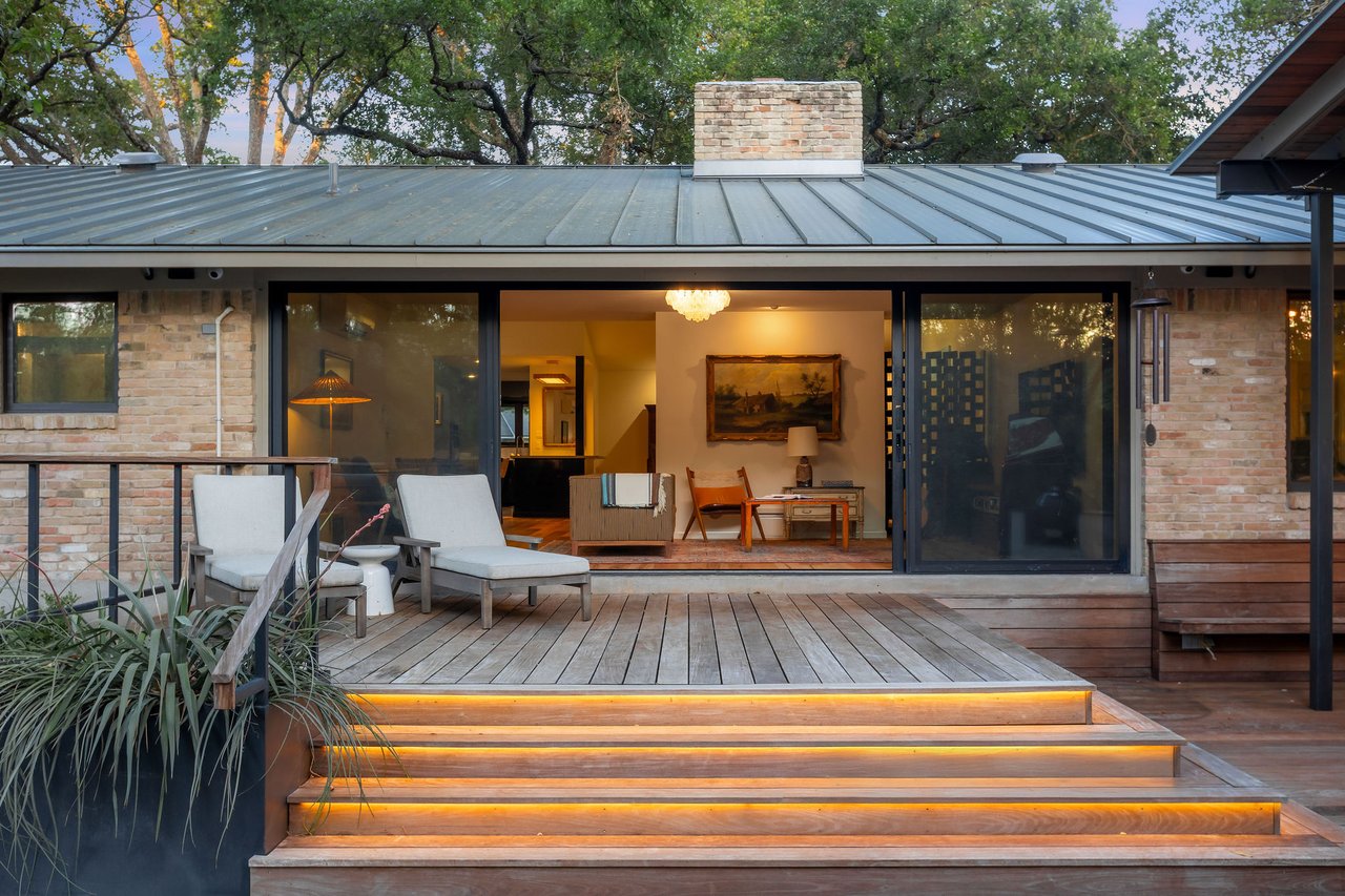 Great Oaks Tree House