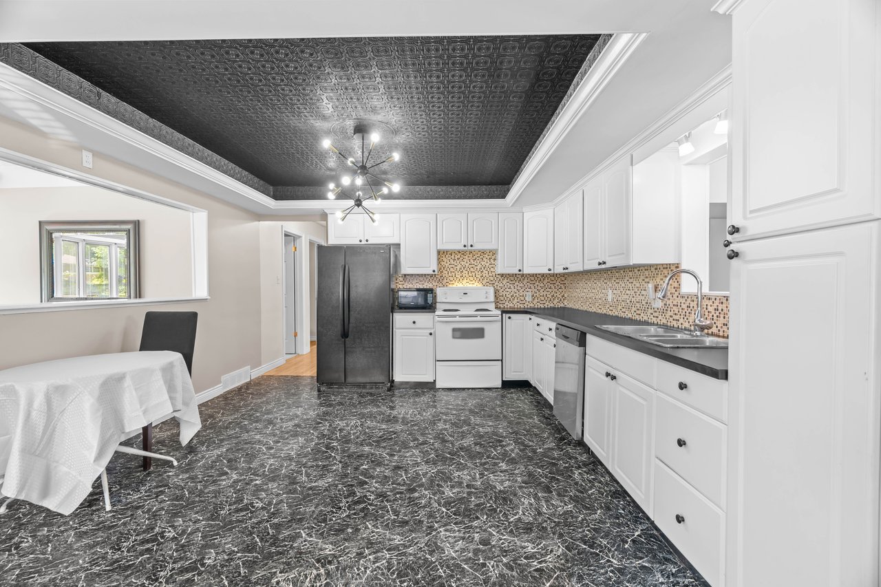 Once of a kind home in Byron 