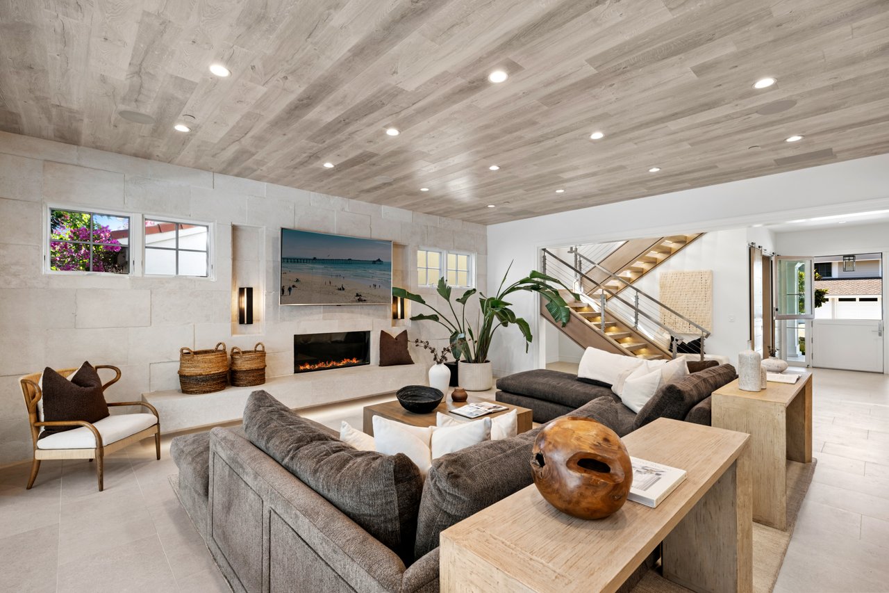 2007 Port Provence Place