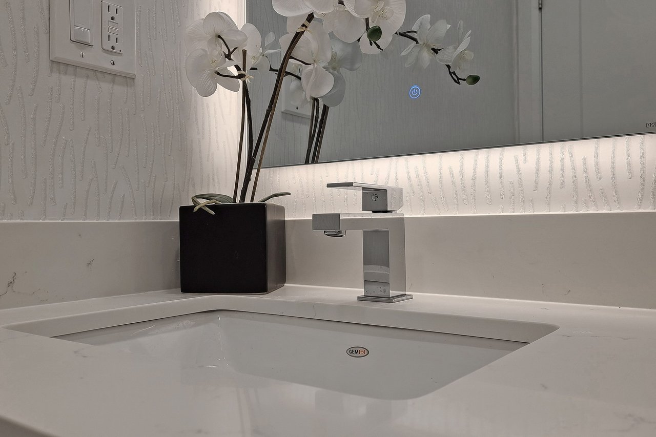 75 Graydon Hall Drive Unit: 1408