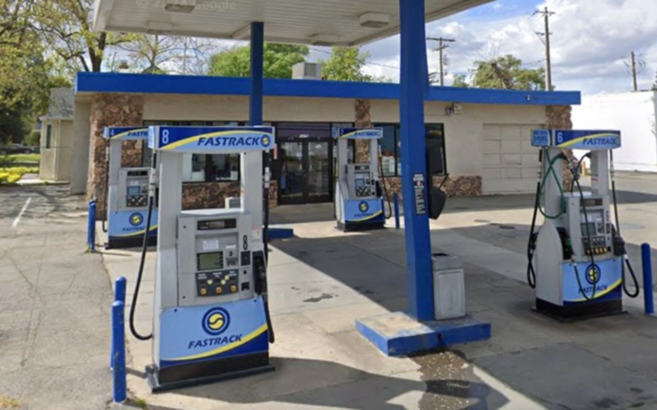 Motivated Seller: Unbranded Gas Station for sale