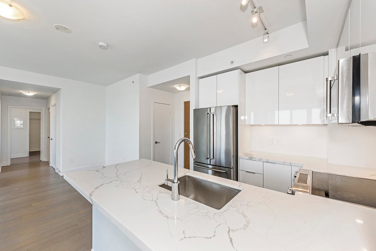 30 Shore Breeze Dr Unit: 5708