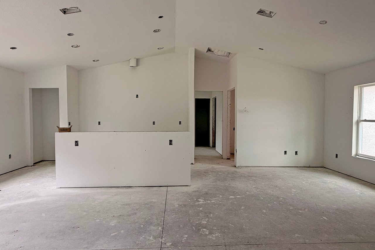 102 N Dupont Terrace 