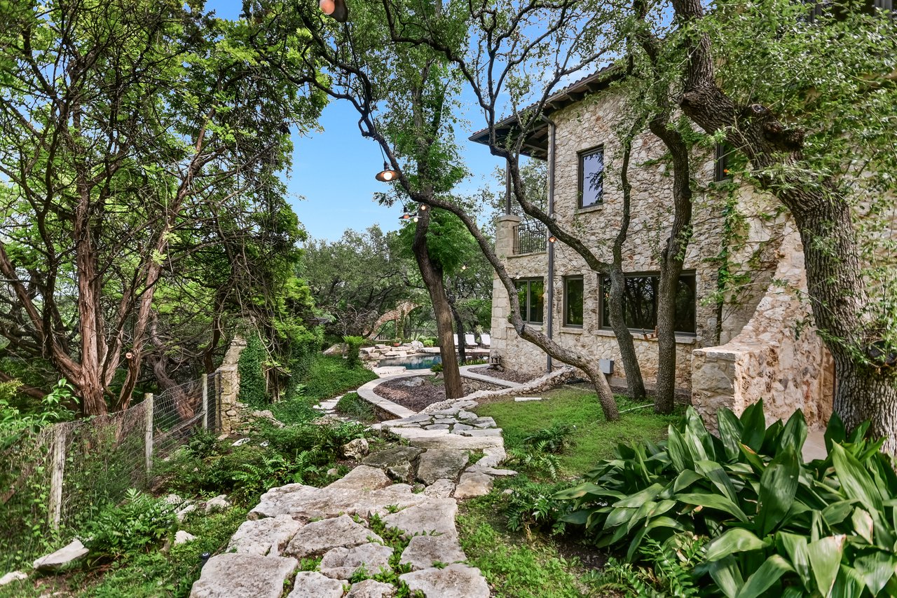 3601 Toro Canyon Rd