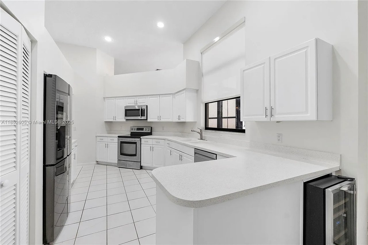 2449 NW 64th St