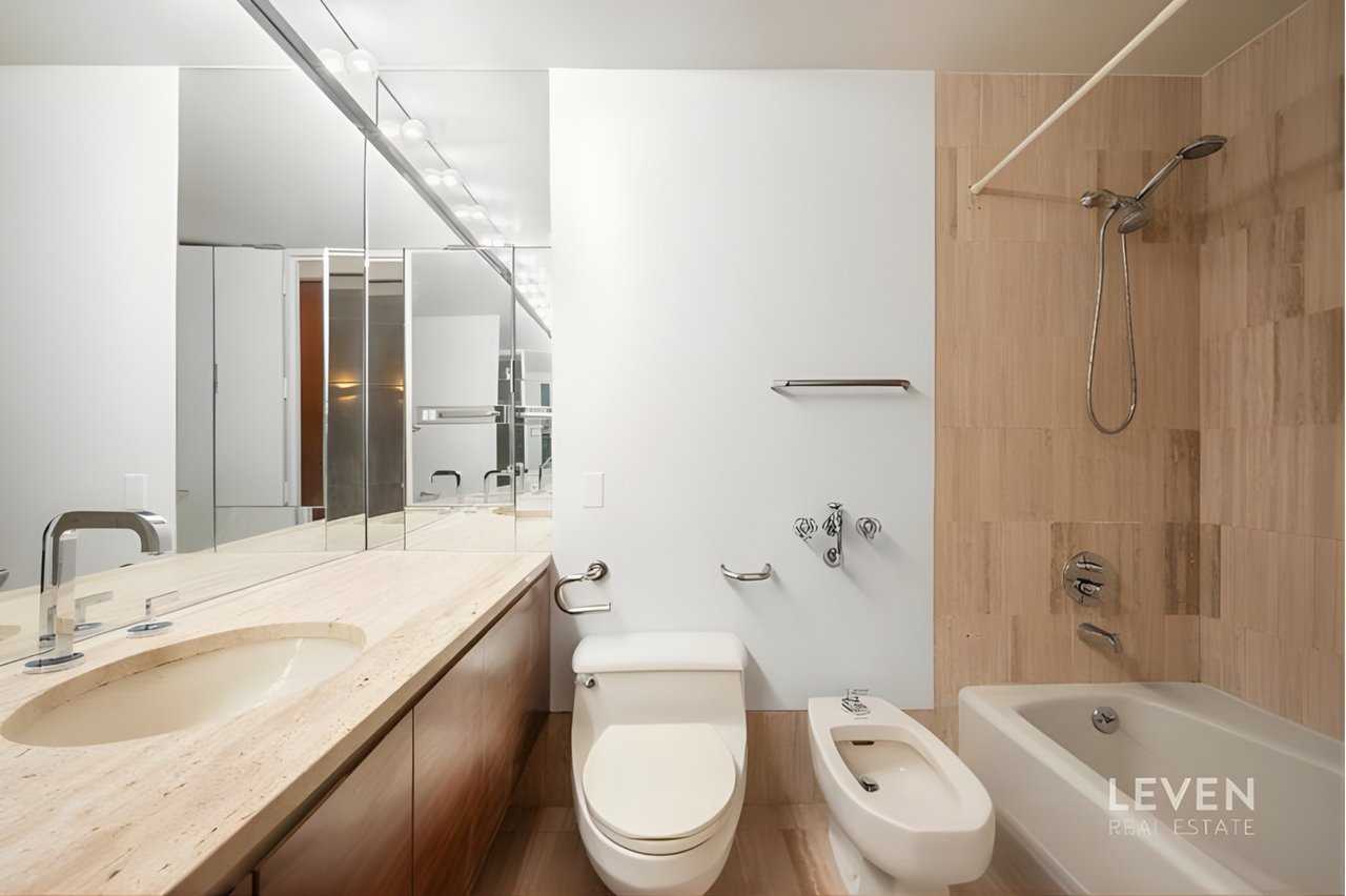 MUSEUM TOWER, 15 West 53rd Street, #40E