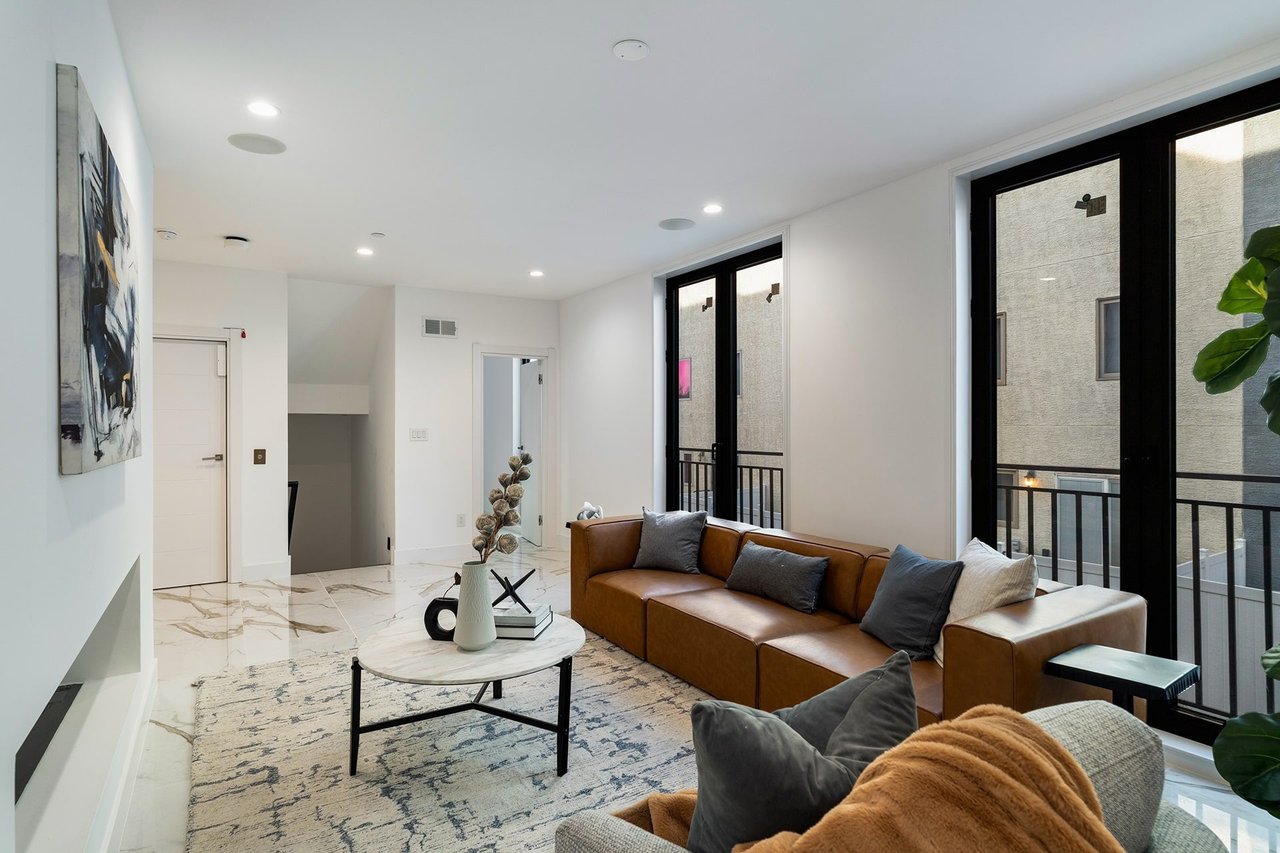 Bella Vita Luxury Philadelphia Townhomes