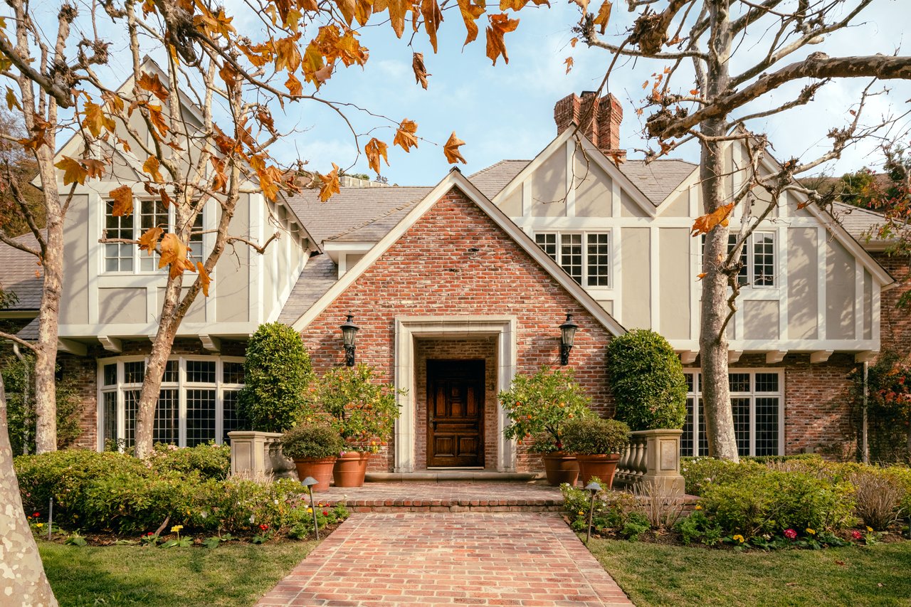 1420 Moraga Dr, Bel Air