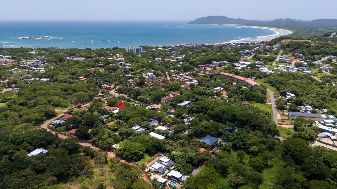 Casa Karibe | Vibrant 5-Bedroom Caribbean-Inspired Villa with Pool in Gated Tamarindo Community