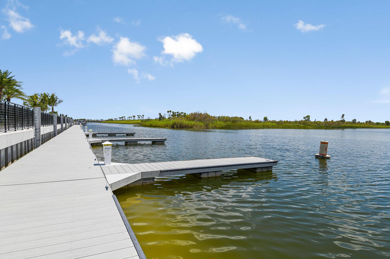 Esplanade Lake Club