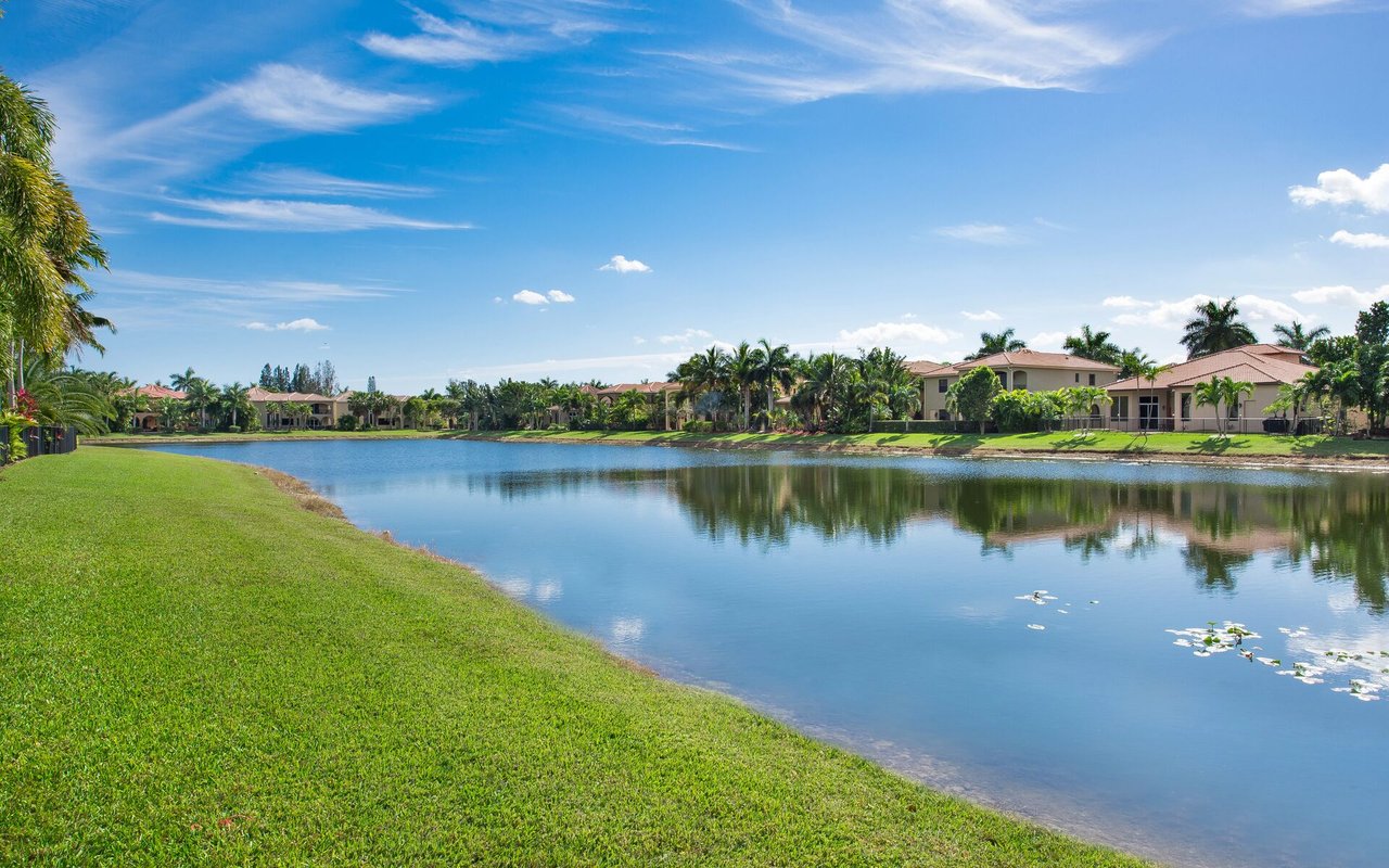 Coco Wood Lakes