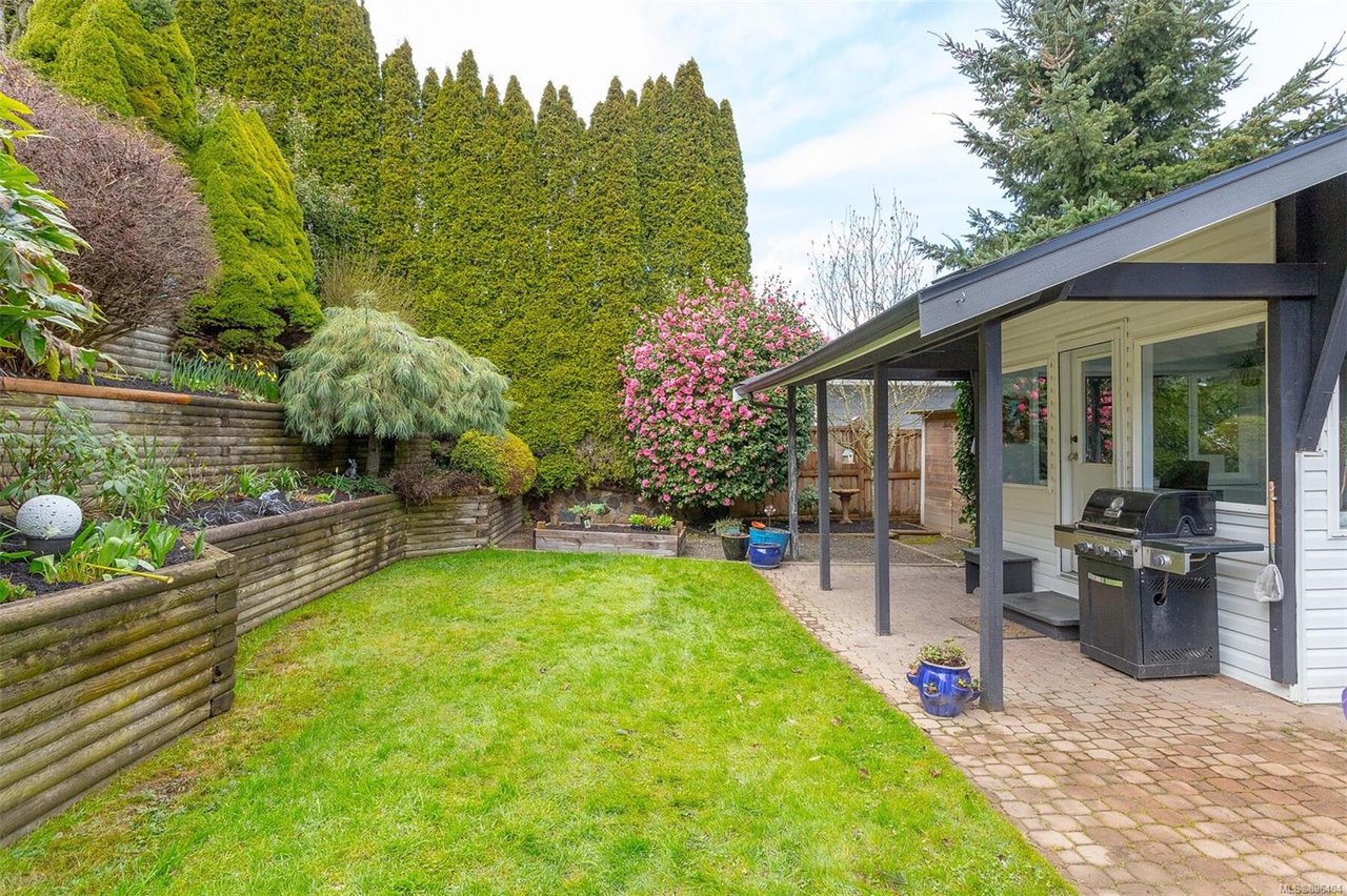 7448 East Saanich Rd, Central Saanich