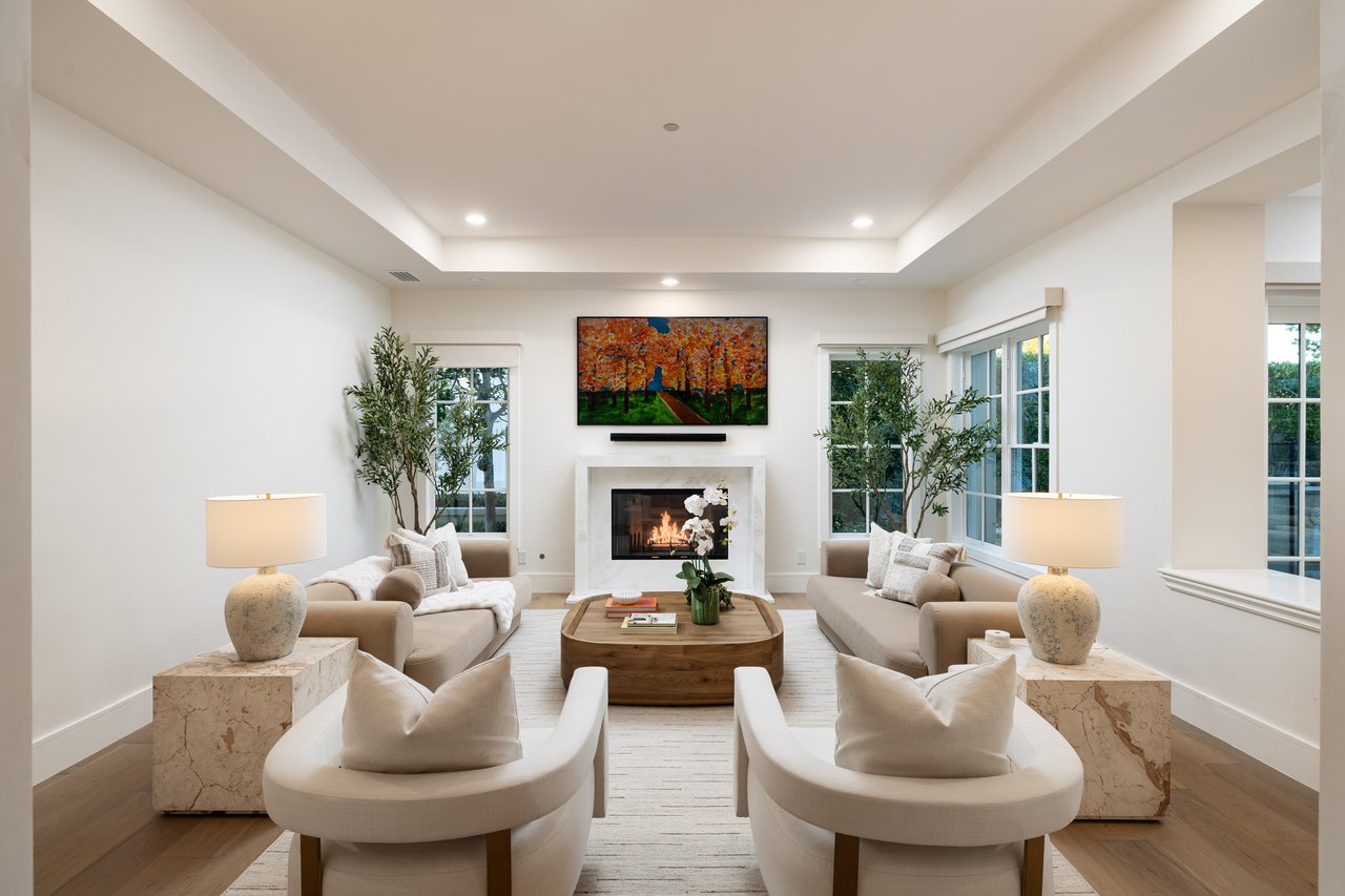 8 Gleneagles Drive