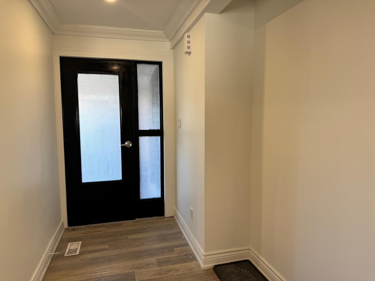 291 Brighton Avenue Unit: Main Front