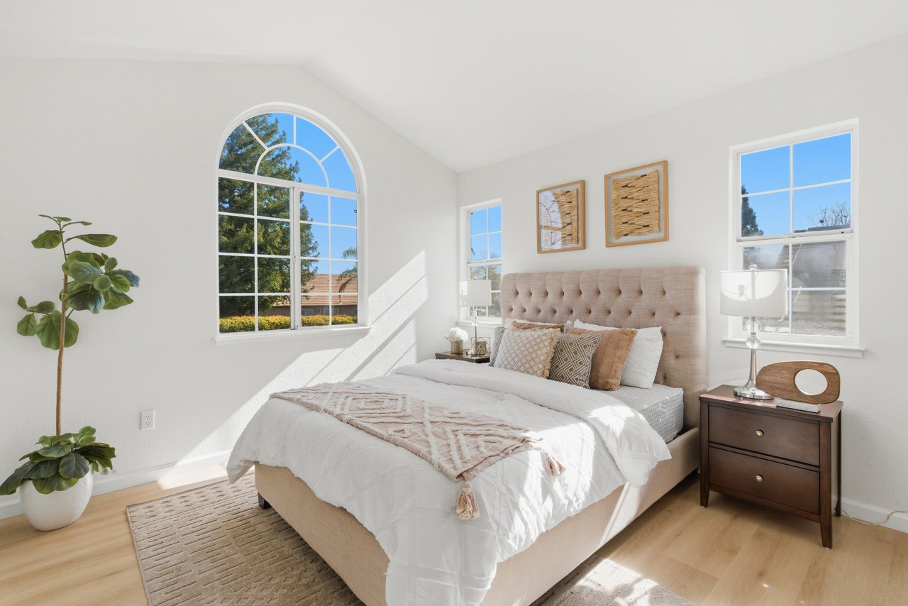 1505 Barkley Mountain Way