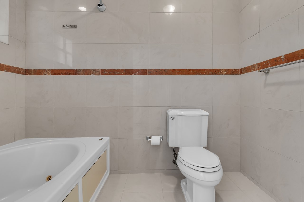 New Rental Opportunity in North Pinecrest